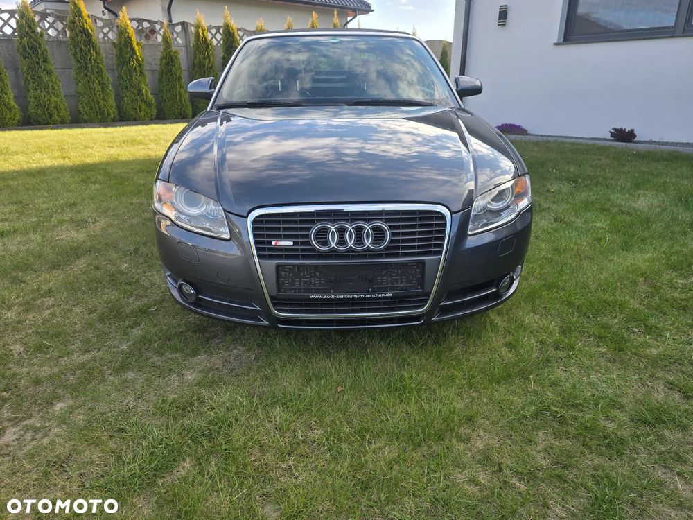 Audi A4 Cabrio 2.0 TDI DPF - 4