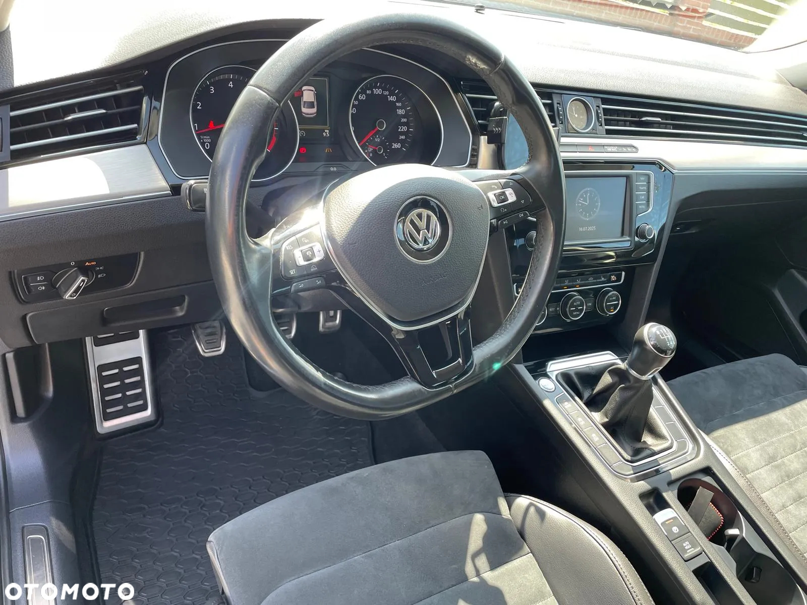 Volkswagen Passat 1.8 TSI BMT Highline - 26