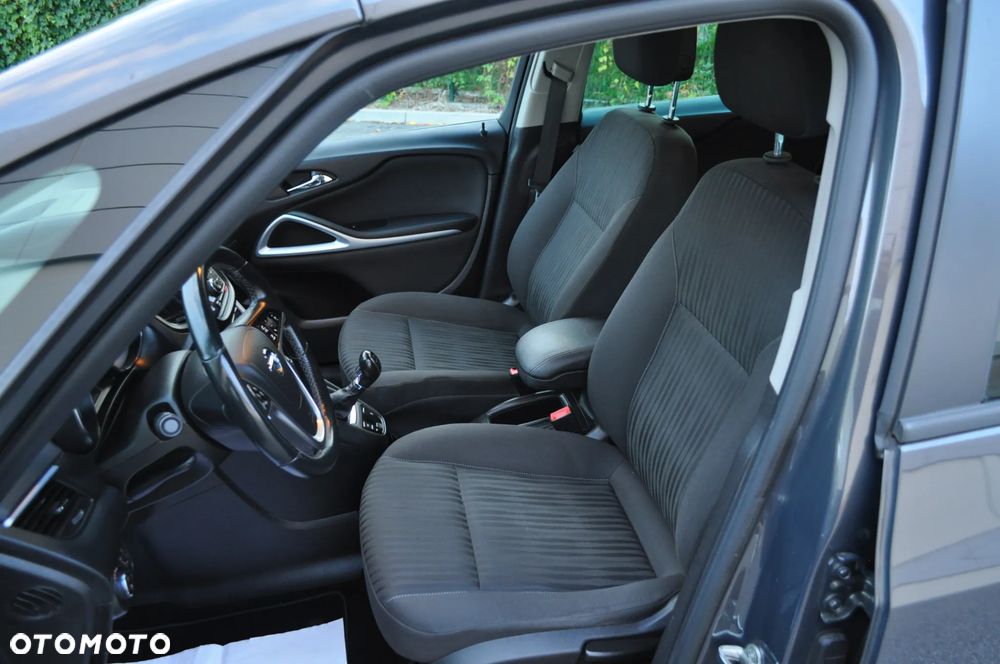 Opel Zafira Tourer 1.4 Turbo Edition - 25