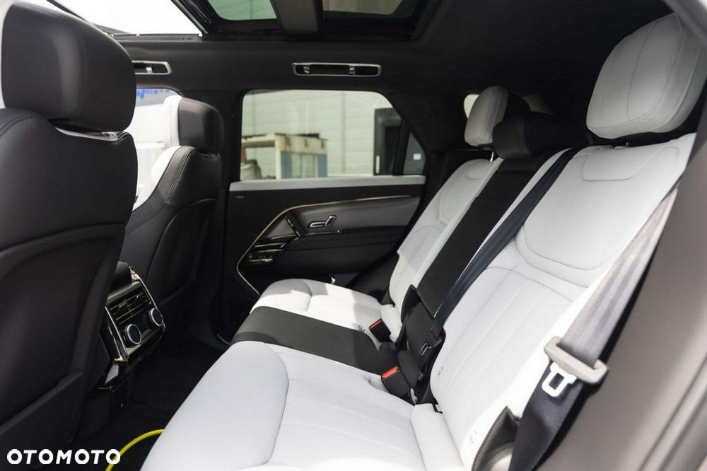 Land Rover Range Rover Sport - 25