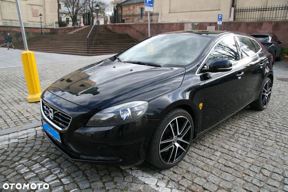 Volvo V40 T2 Momentum - 4