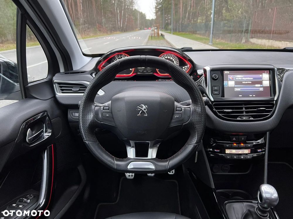 Peugeot 2008 BlueHDi FAP 120 STOP & START GT-Line Edition - 16