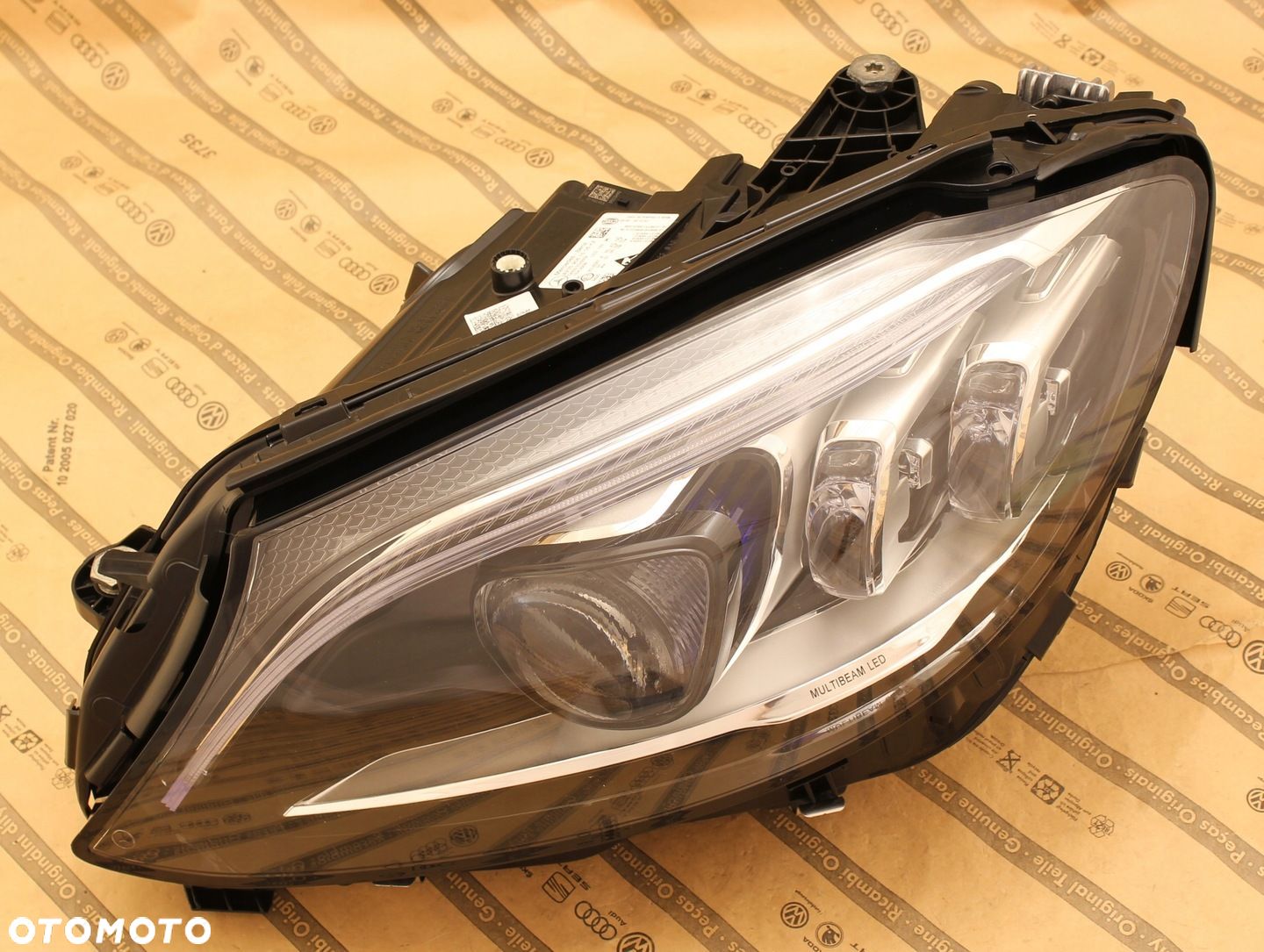 MERCEDES C-KLASA W205 LIFT 18-21 LAMPA PRZÓD MULTIBEAM - 1