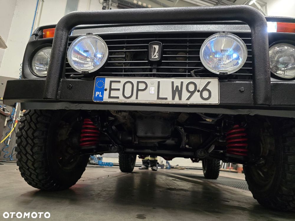 Lada Niva - 28