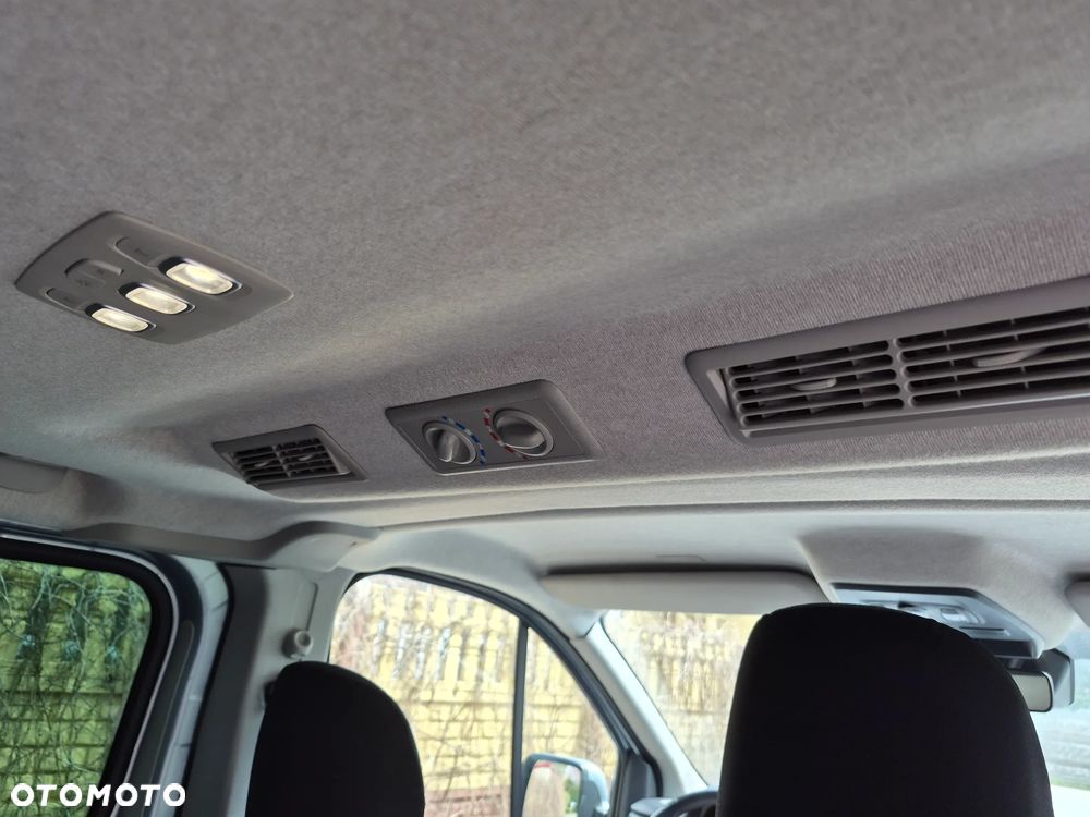 Renault Trafic - 10
