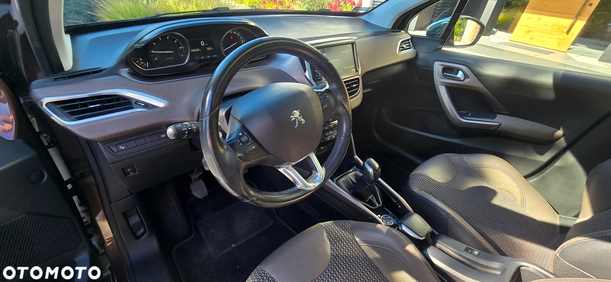 Peugeot 2008 1.6 VTi Allure - 11