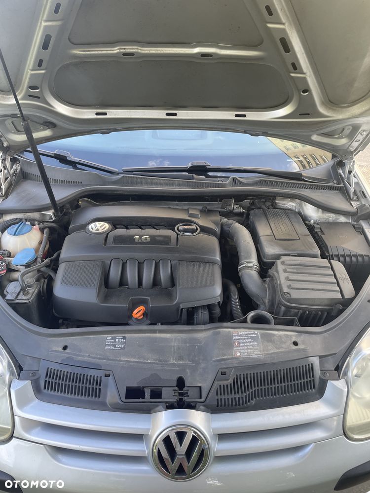 Volkswagen Golf 1.6 Comfortline - 18