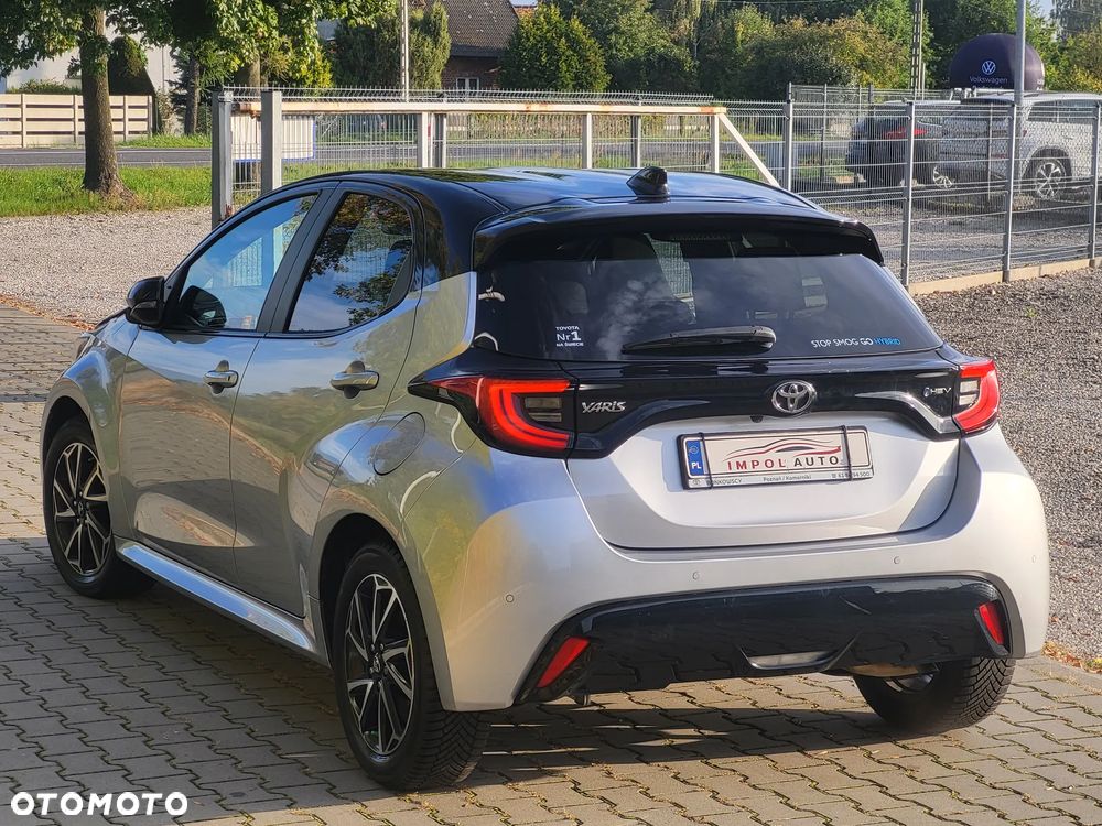 Toyota Yaris Hybrid 1.5 Premiere Edition - 2