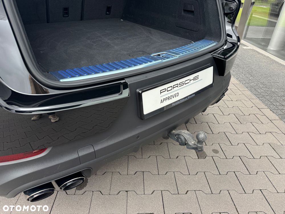 Porsche Cayenne Standard - 24