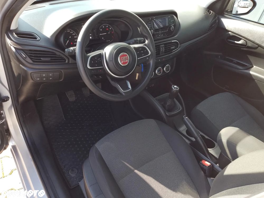Fiat Tipo 1.0 T3 - 12