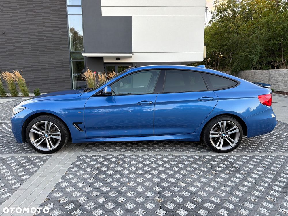 BMW 3GT 330i xDrive M Sport - 9