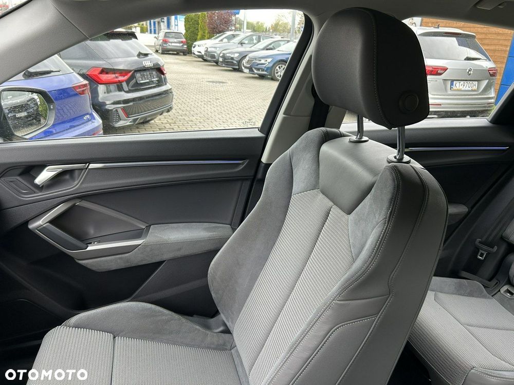 Audi Q3 35 TFSI S tronic - 20