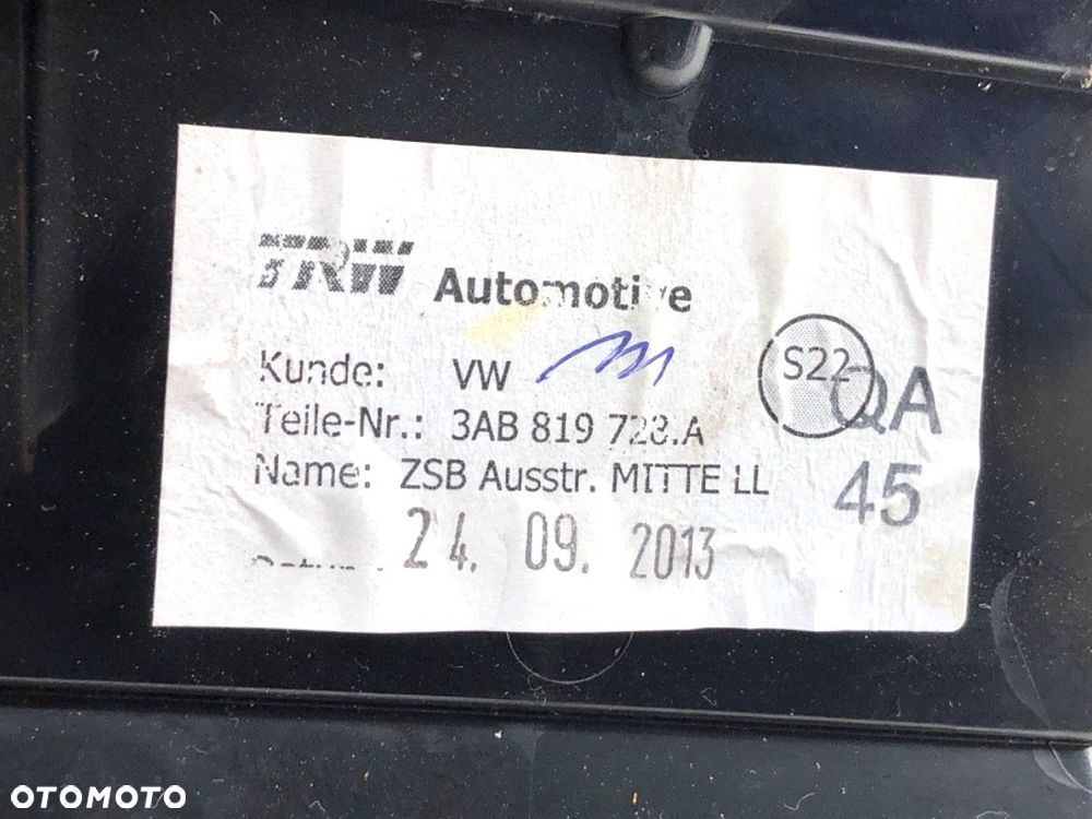 KRATKA NAWIEWU PRZÓD ŚRODKOWA  VW PASSAT B7 (362) 2010 - 2015 2.0 TDI 103 kW [140 KM] olej - 5