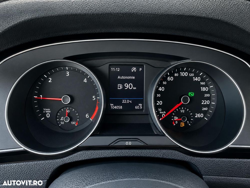 Volkswagen Passat 2.0 TDI DSG Comfortline - 10