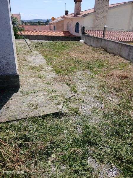 Arrenda-se moradia T4  Vila Nova de Foz Côa - Grande imagem: 4/12