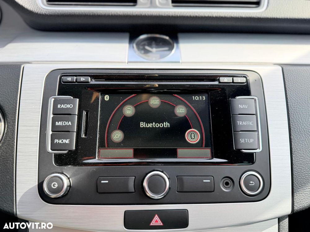 Volkswagen Passat 2.0 TDI DSG BlueMotion Technology R-Line - 24