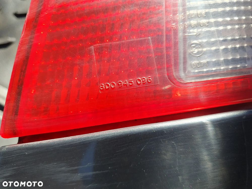 AUDI A4 B5 LAMPA PRAWY TYŁ PRAWA TYLNA 8D0945096 - 4