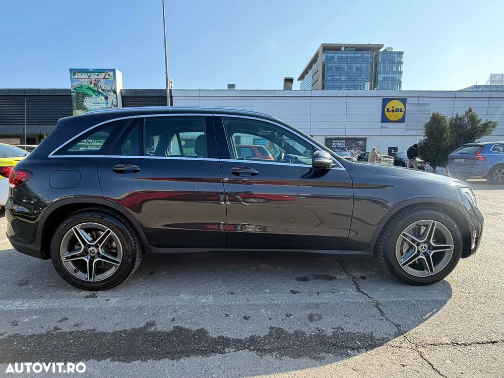 Mercedes-Benz GLC - 3