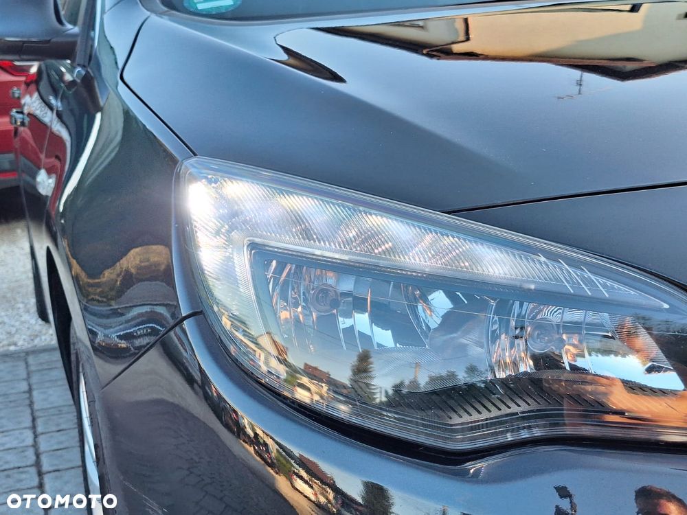 Opel Astra 1.4 Turbo Active - 28