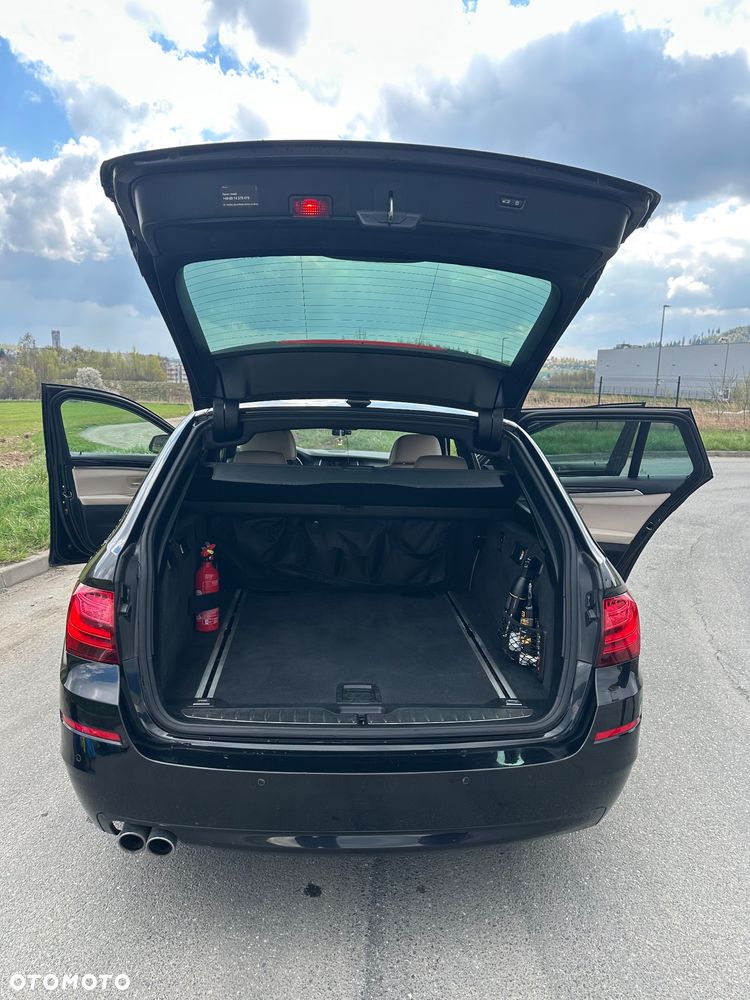 BMW Seria 5 520d Luxury Line - 12