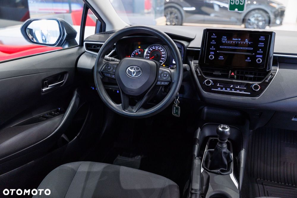 Toyota Corolla - 25