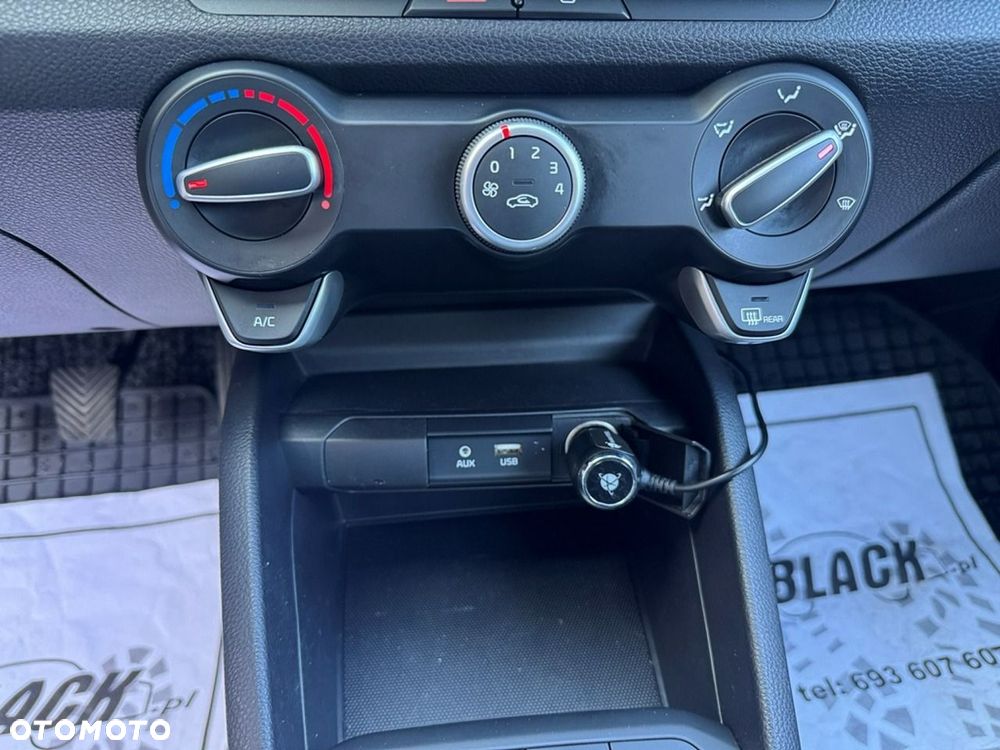 Kia Stonic - 17