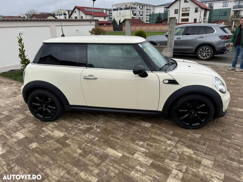 MINI One 2012