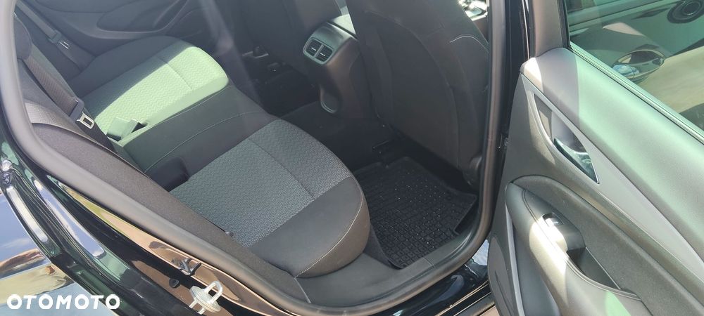 Opel Insignia - 17