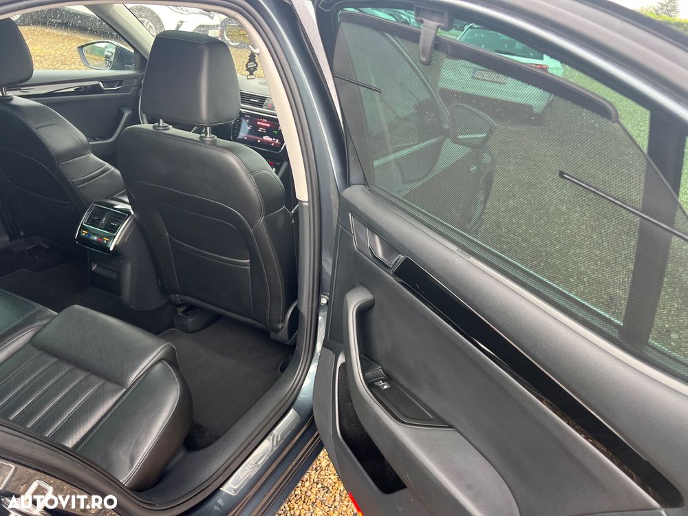 Skoda Octavia 2.0 TDI DSG 4X4 Laurin & Klement - 18