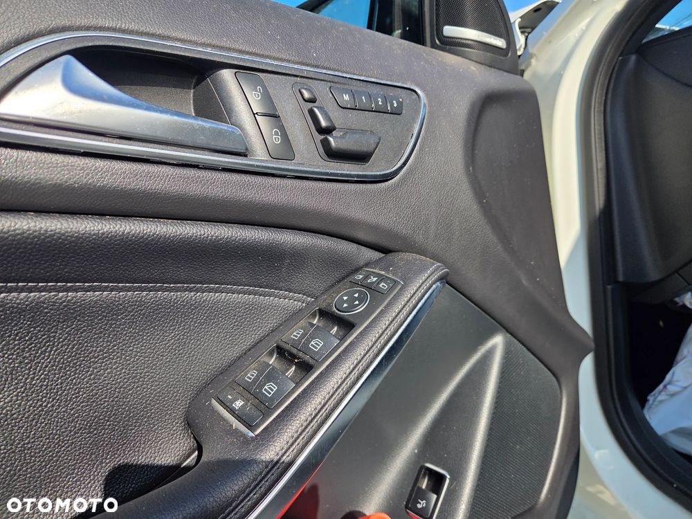 Mercedes-Benz GLA 220 d 4Matic 7G-DCT AMG Line - 7