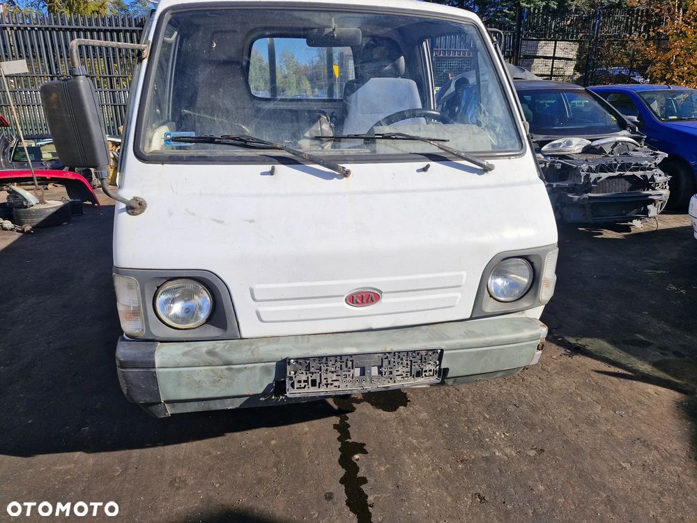 Kia CERES : Kia CERE pojazd na części: maska, zderzak, drzwi, szyby, lusterka, chłodnica.... - 2