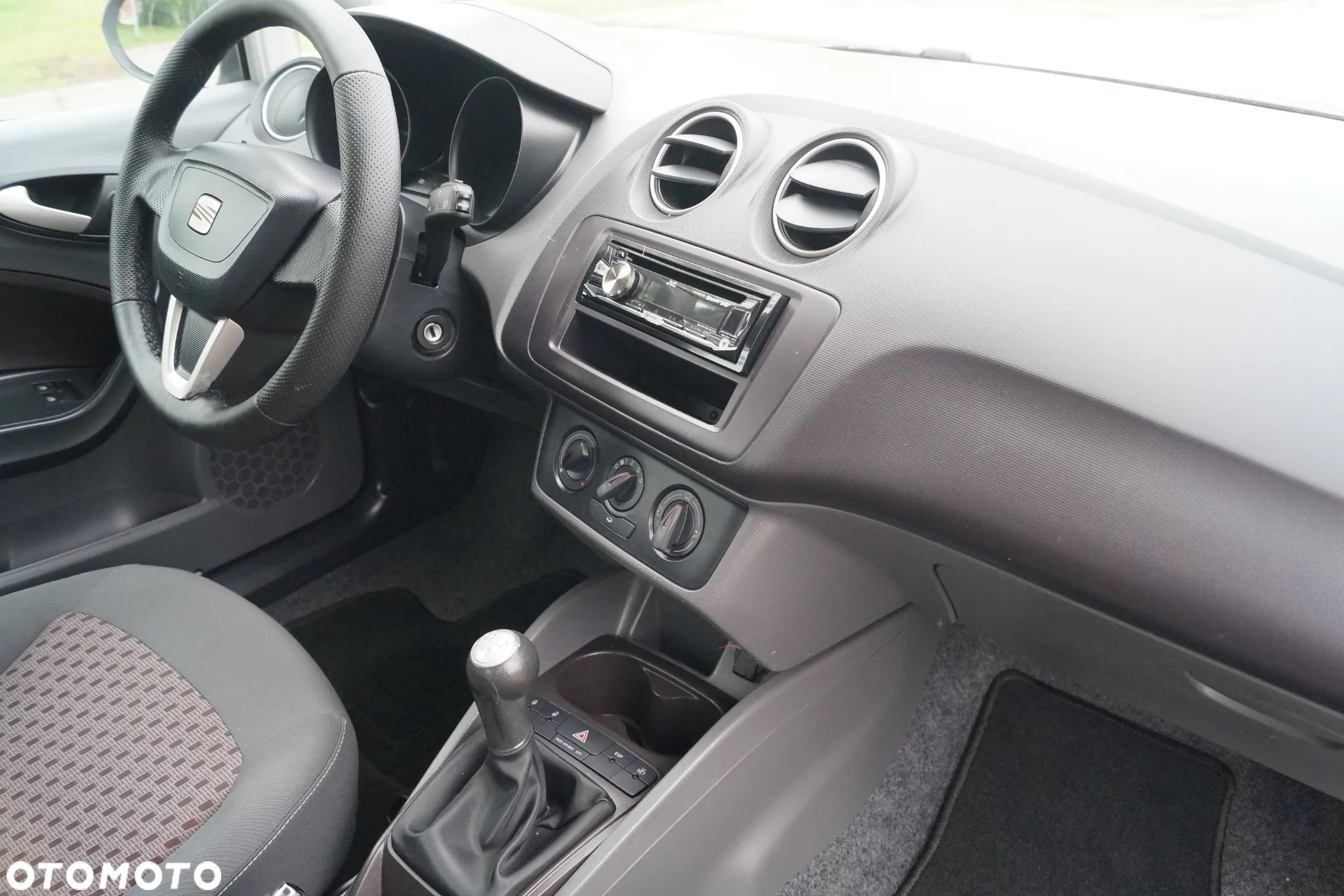 Seat Ibiza 1.2 12V Reference - 11