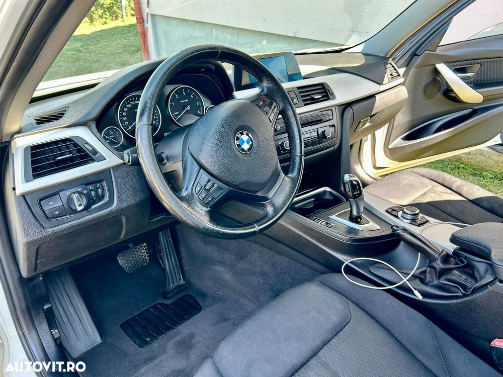 BMW Seria 3 318d DPF Aut. Edition Exclusive - 2