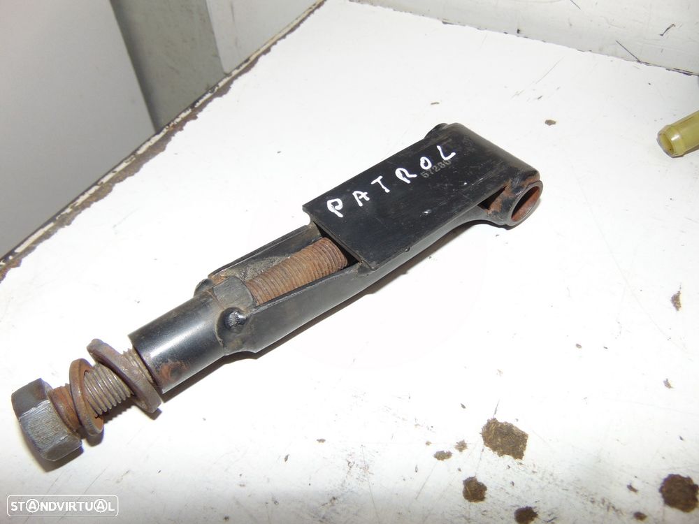 Nissan Patrol 260 bomba embraiagem/Depósitos - 3