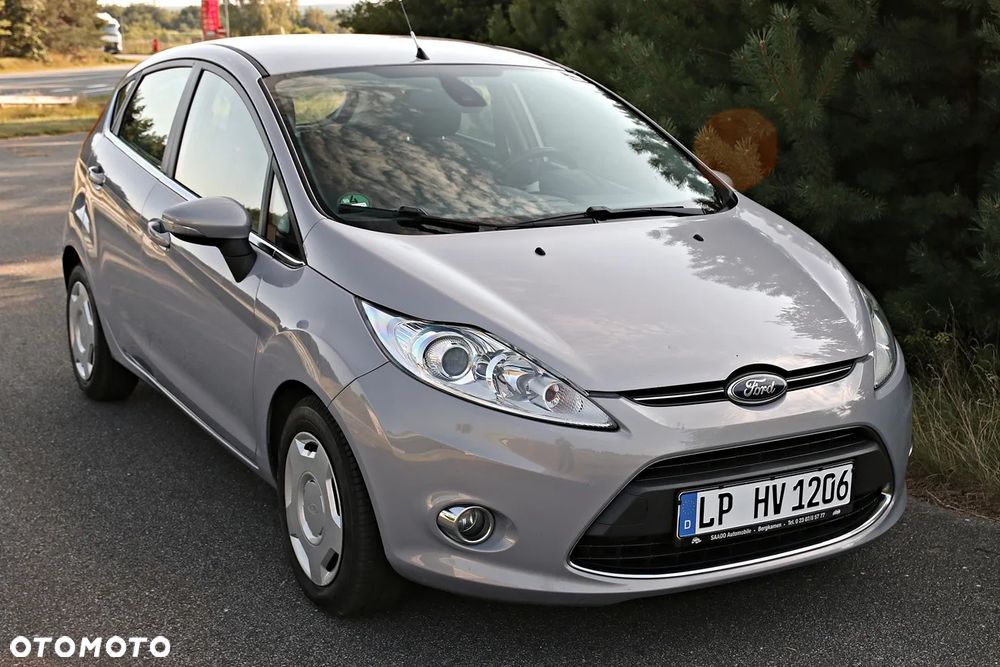 Ford Fiesta 1.6 TDCi Champions Edition - 17