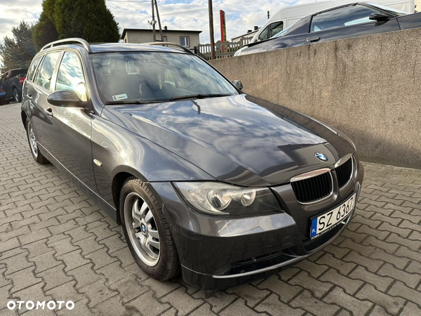 BMW Seria 3 318i