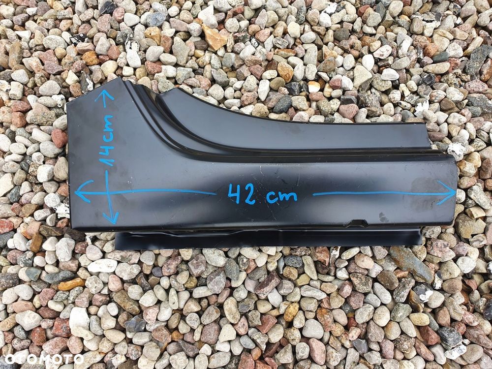 Próg poszycie prawe VW Touran 5TA rok 15- - 2