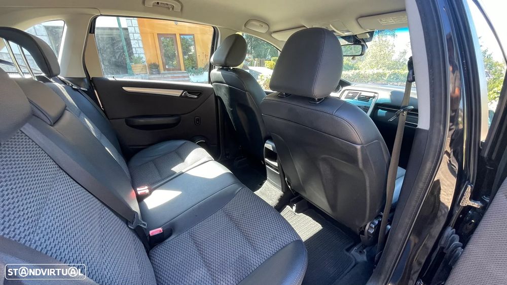 Mercedes-Benz B 180 CDI - 19