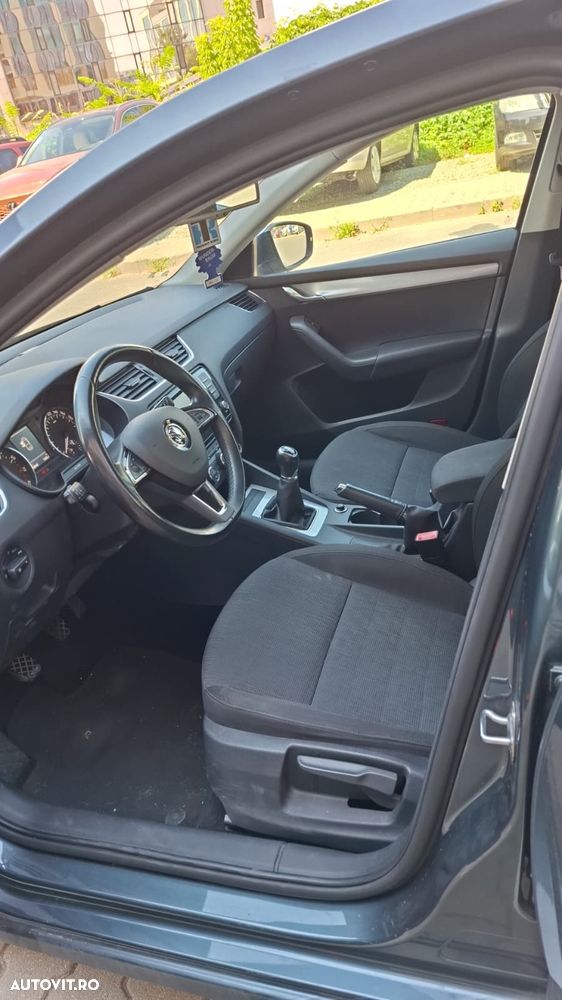 Skoda Octavia 1.2 TSI ELEGANCE - 5