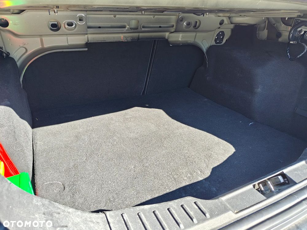Ford Focus 1.6 Titanium - 18