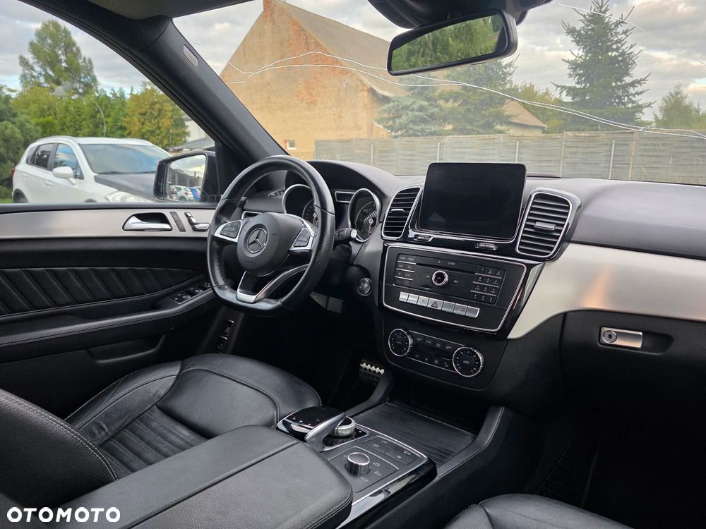 Mercedes-Benz GLE 350 d 4Matic 9G-TRONIC AMG Line - 22