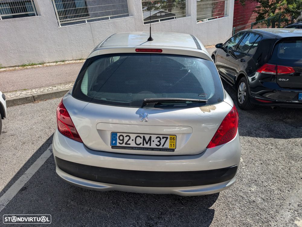 Peugeot 207 1.4 HDi Trendy - 3