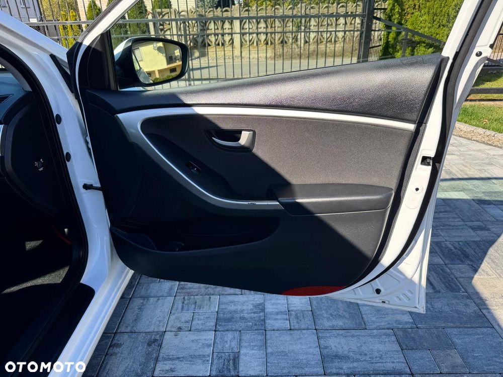 Hyundai i30 - 27