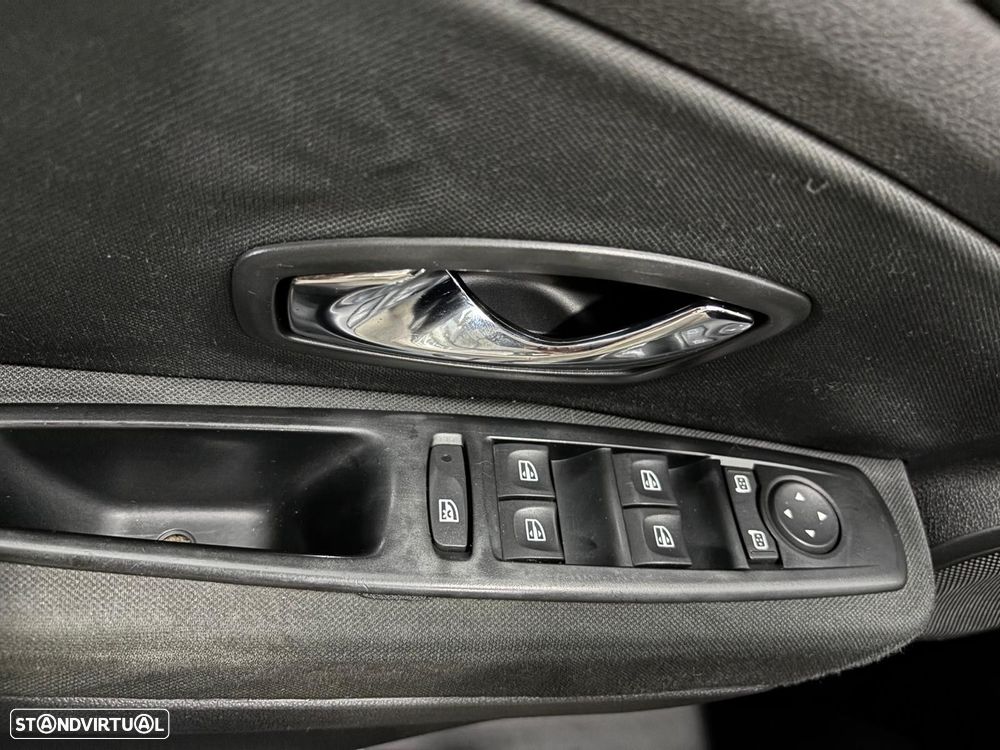 Renault Mégane Sport Tourer 1.5 dCi Dynamique SS - 15