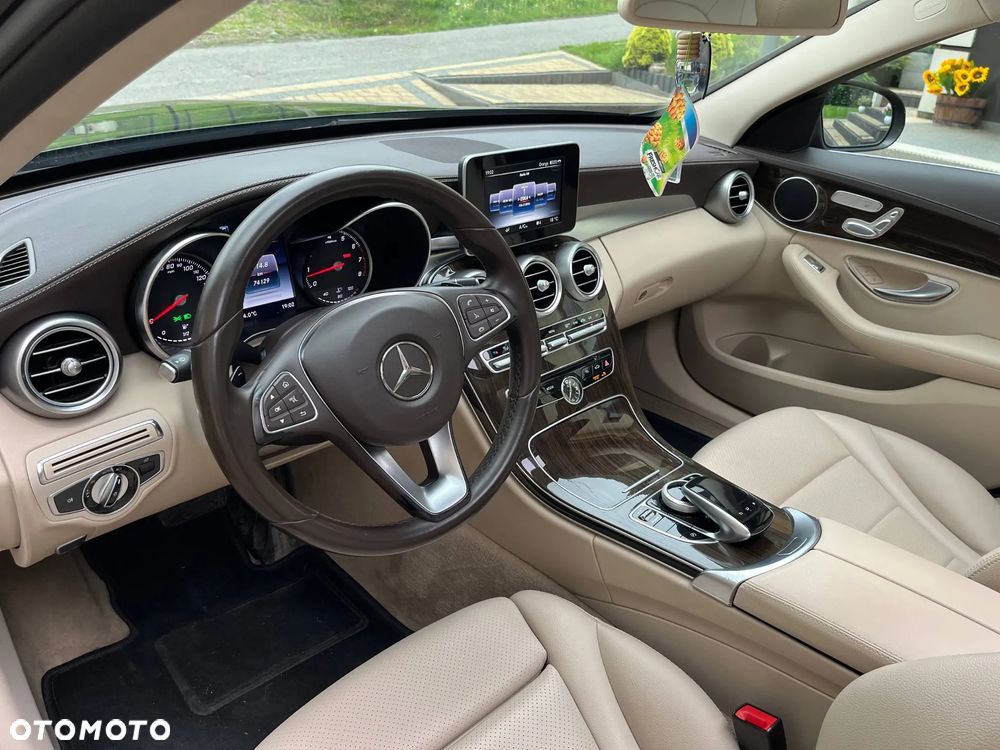 Mercedes-Benz Klasa C 300 7G-TRONIC Exclusive - 7