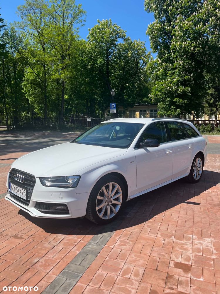 Audi A4 Avant 2.0 TDI DPF clean diesel multitronic S line Sportpaket - 6