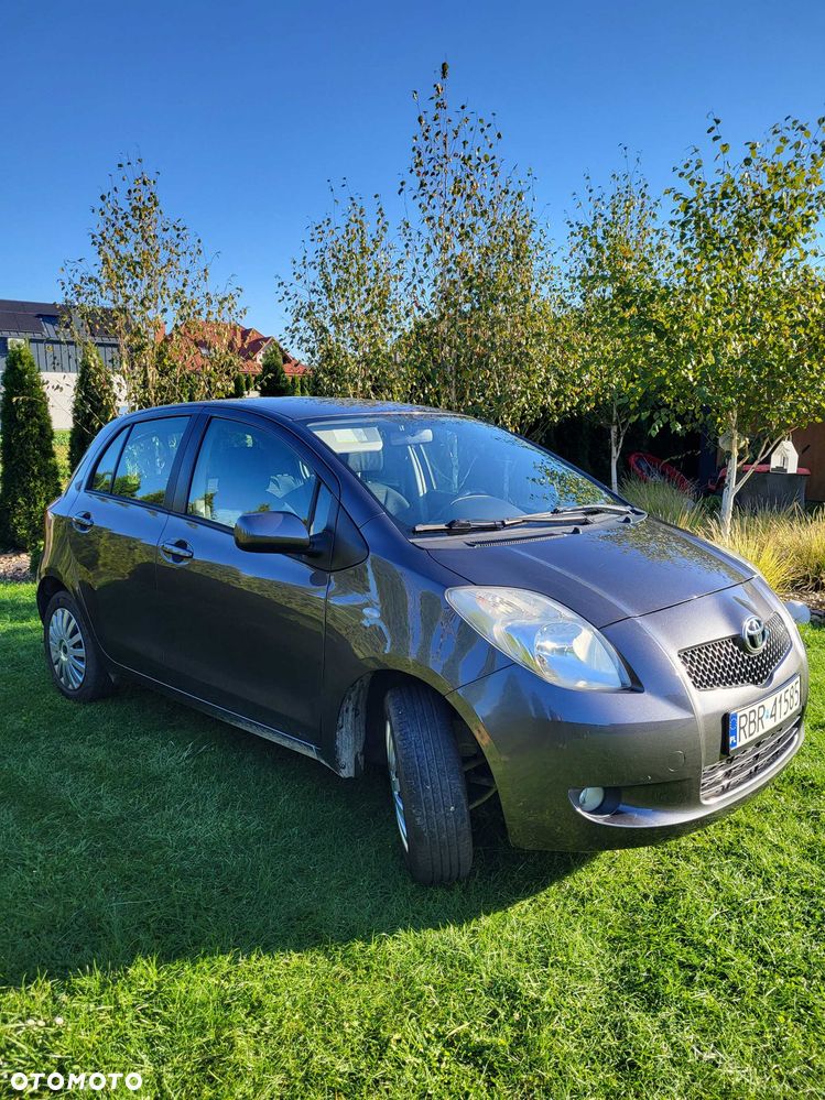 Toyota Yaris - 3