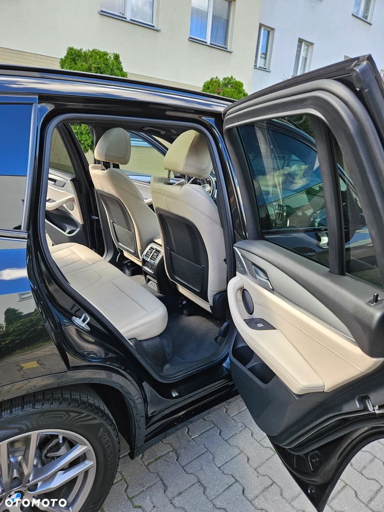 BMW X3 xDrive20d - 18