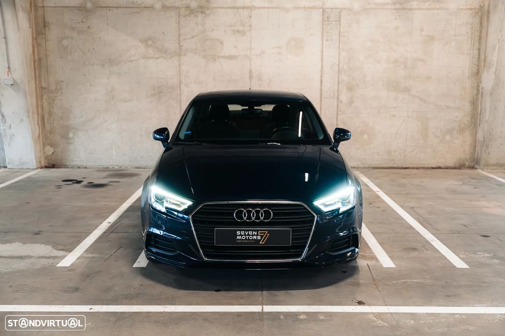 Audi A3 Limousine 30 TDI Design - 3