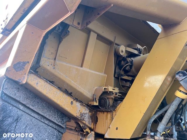 Caterpillar 740B - 2